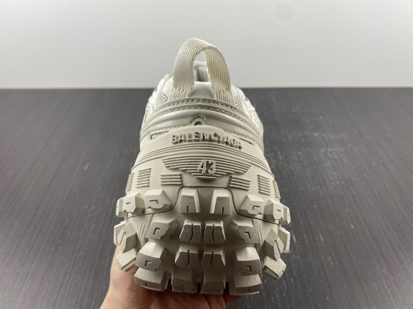 Ba*len*cia*ga defender sneaker