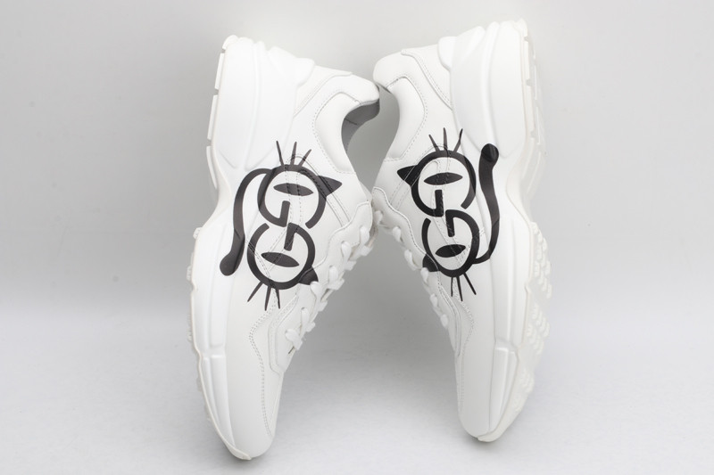 G*u*i sneaker