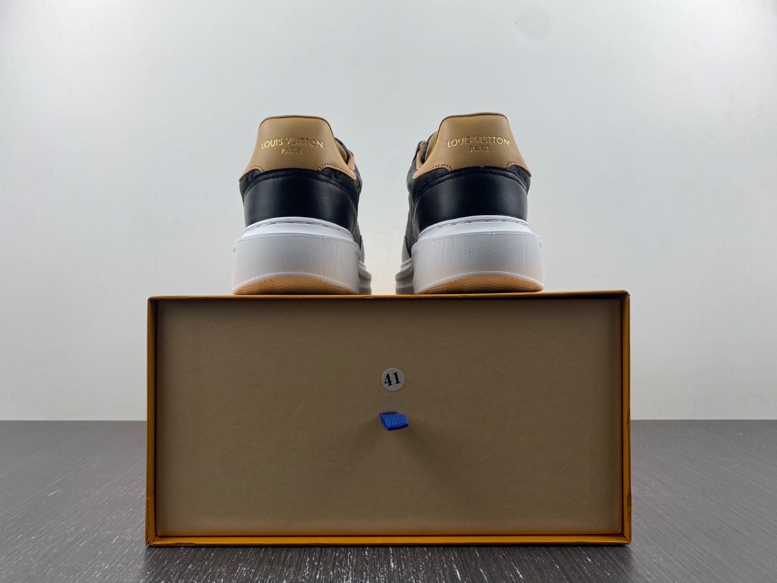 lwe sneaker