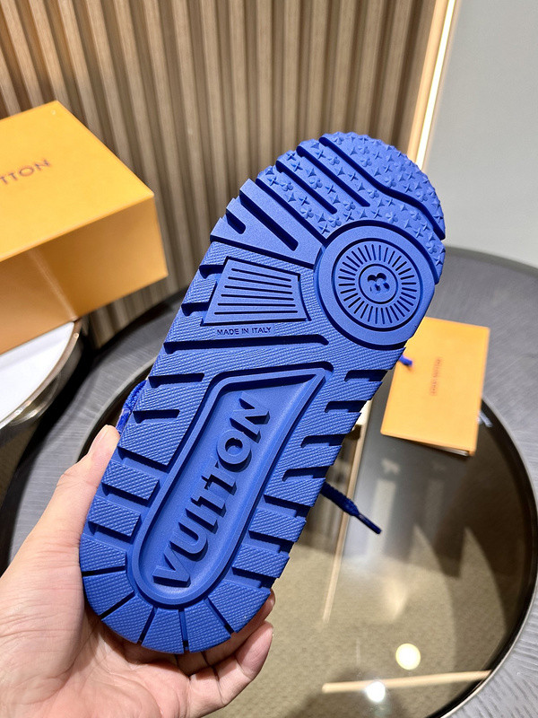 lwe sneaker