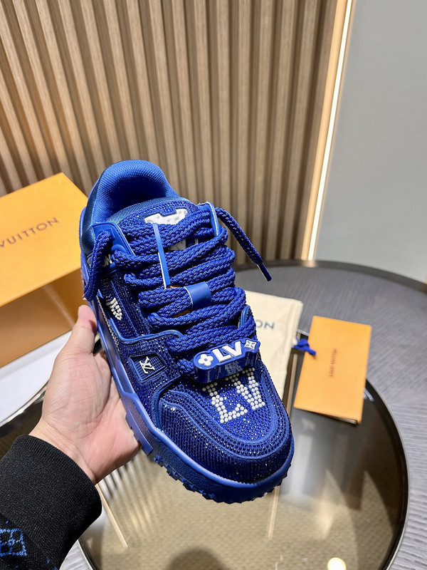 lwe sneaker