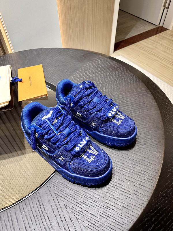 lwe sneaker
