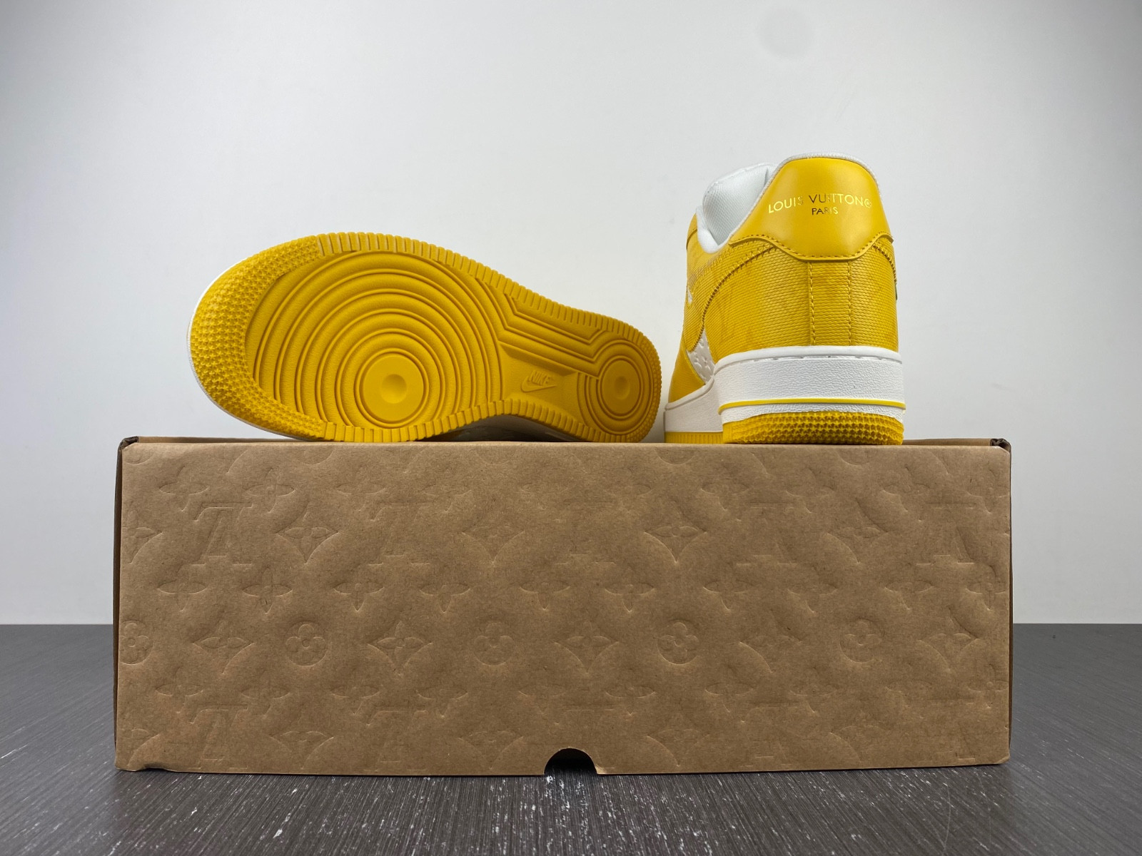 lwe sneaker