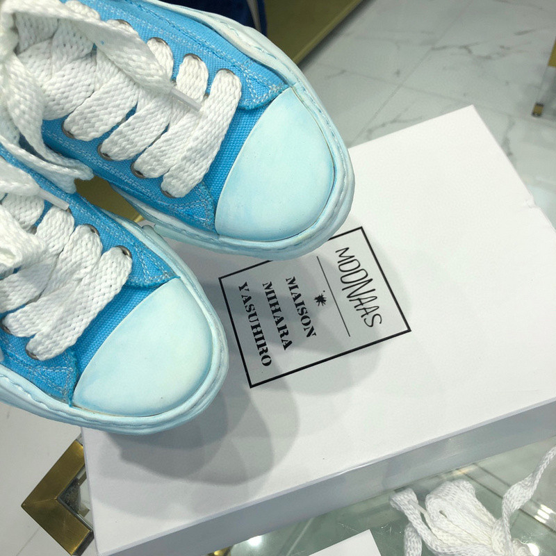 mmy sneaker 0066