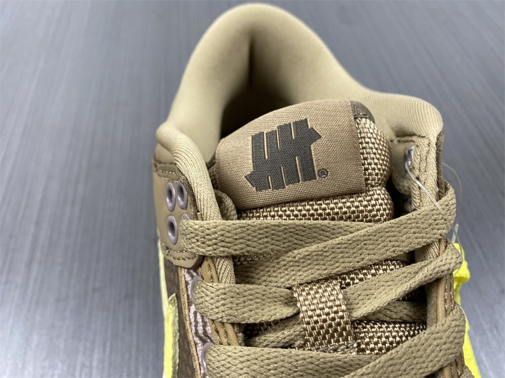 undefeated x dunk low sp