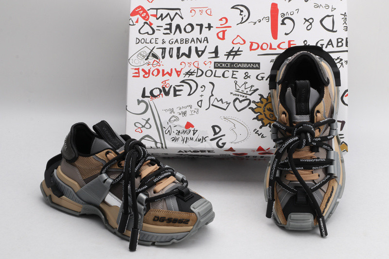 dg sneaker