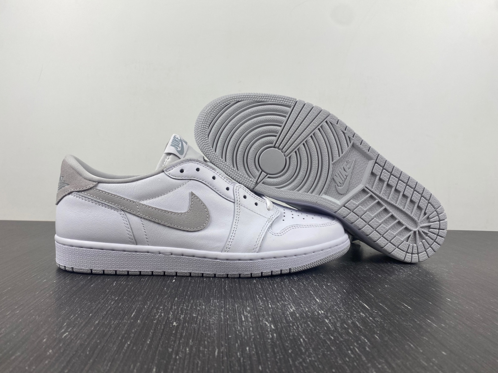 jordan mens air jordan 1 low og cz0790 100