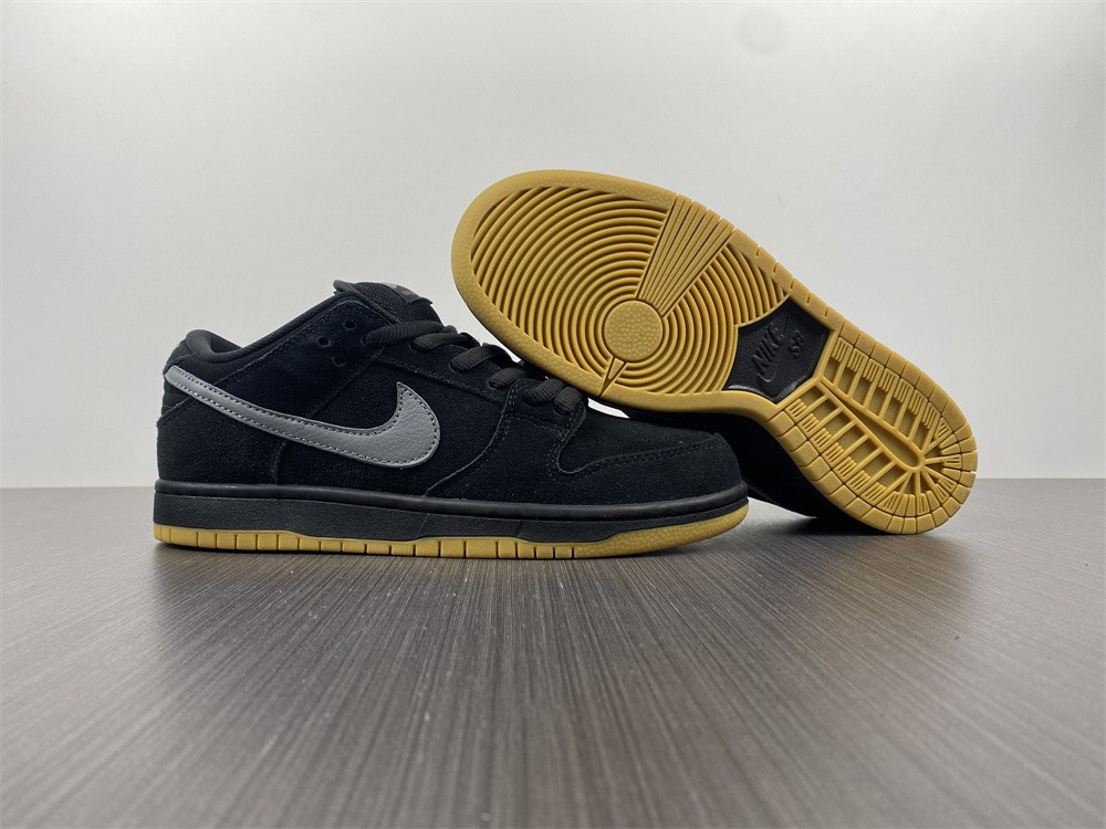 nike sb turns back the clock and reveals a dunk low "fog" colorway bo6817-010