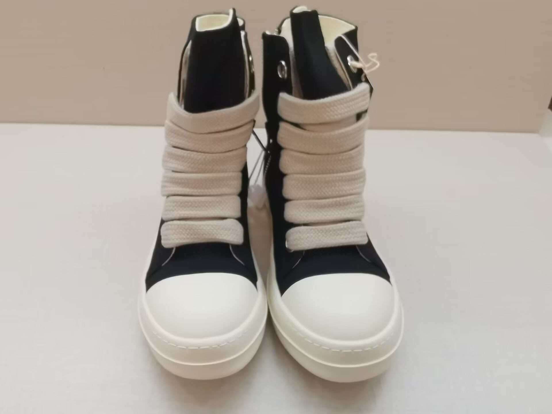 r1ck r0wens sneaker