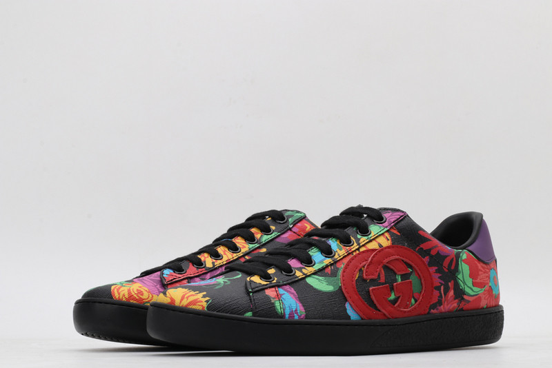 G*u*i sneaker