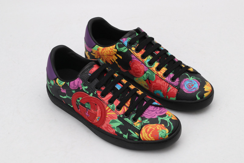 G*u*i sneaker