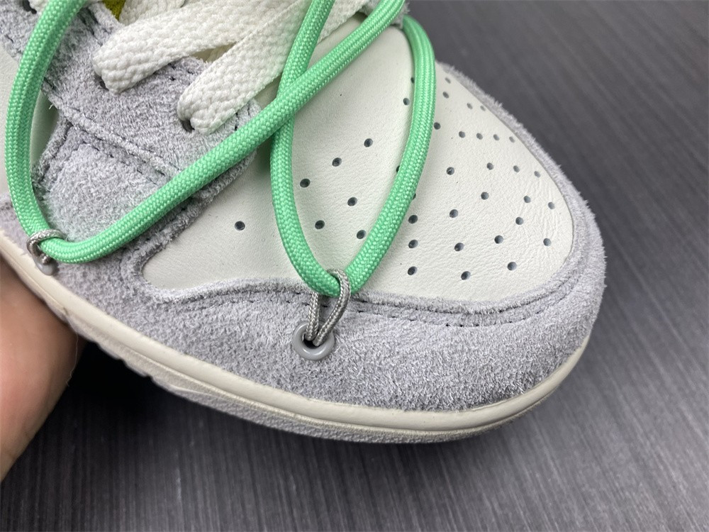 owt x dunk low 