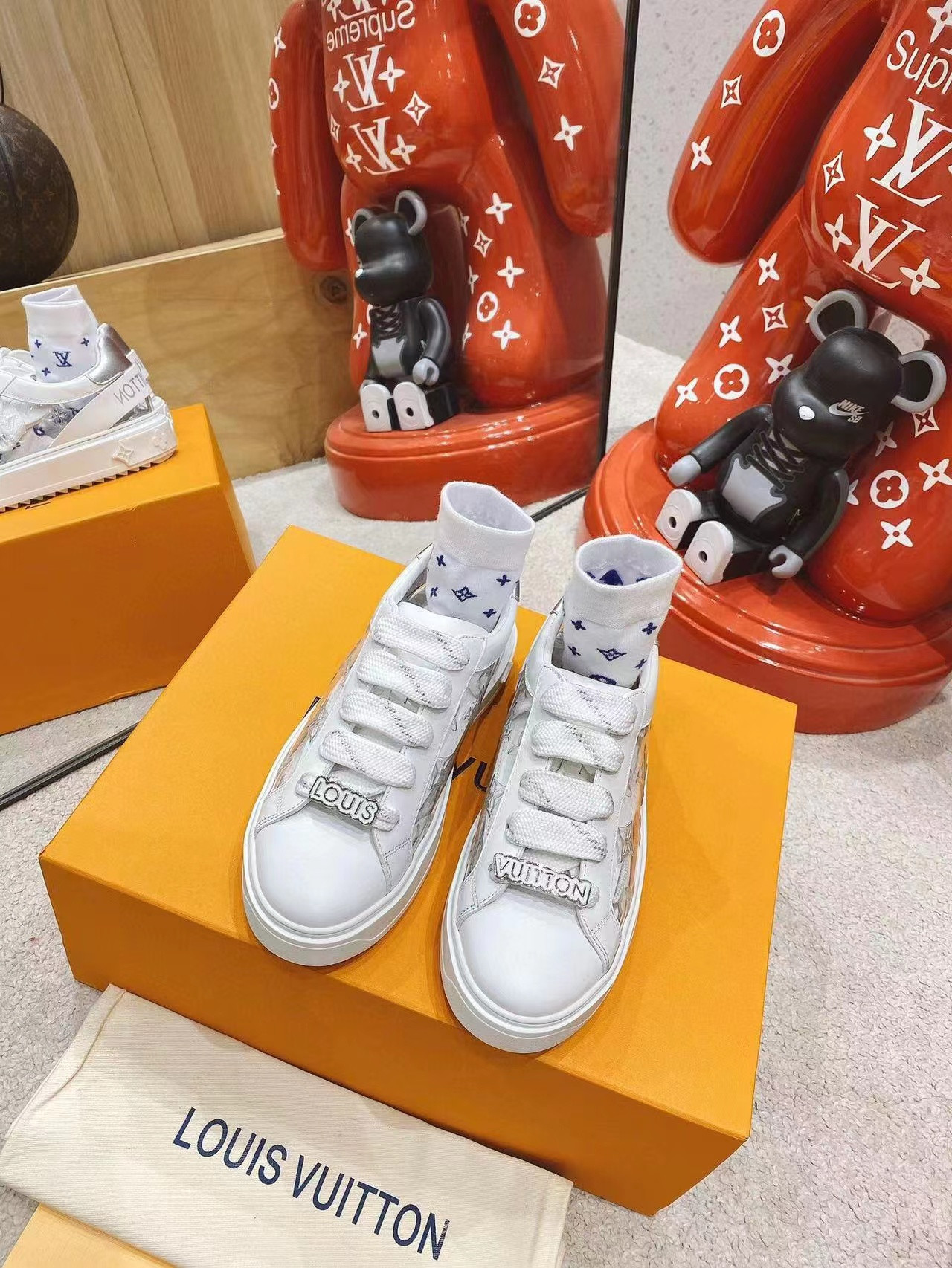 lu sneaker