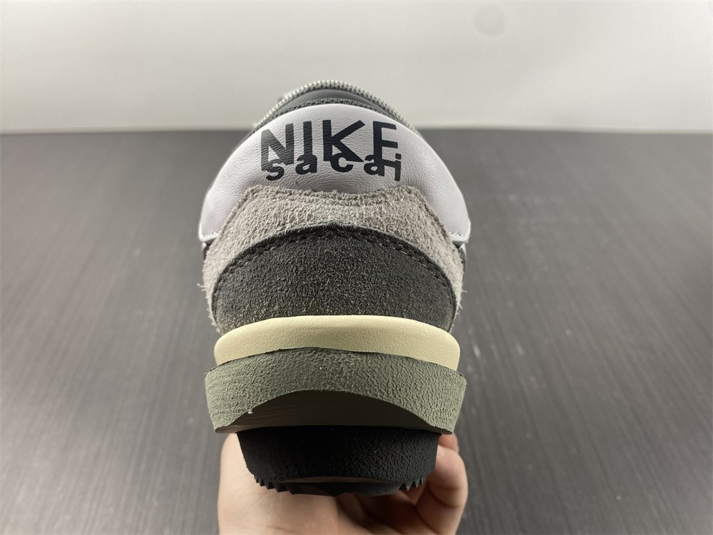 nike zoom cortez sp sacai iron grey - dq0581-001