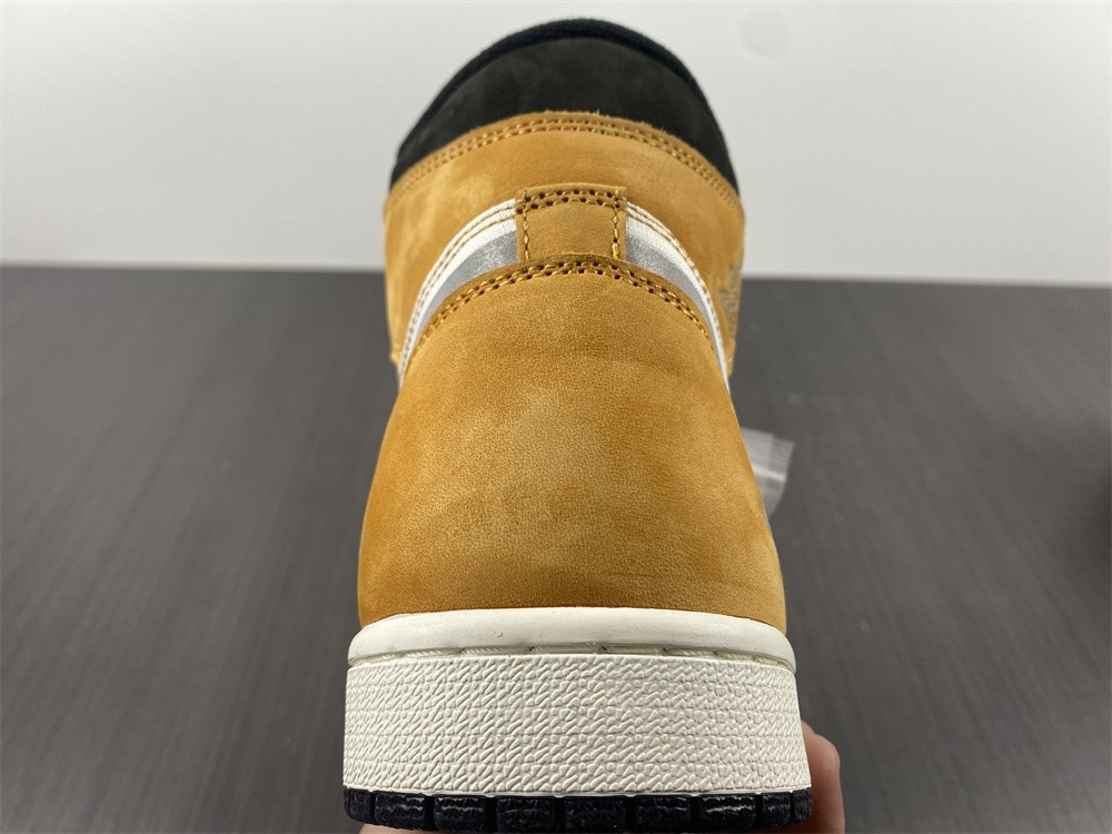 jordan 1 high element gore-tex light curry db2889-700