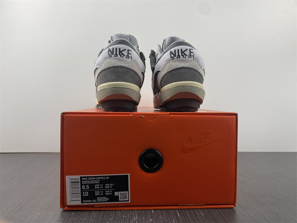 nike zoom cortez sp sacai iron grey - dq0581-001
