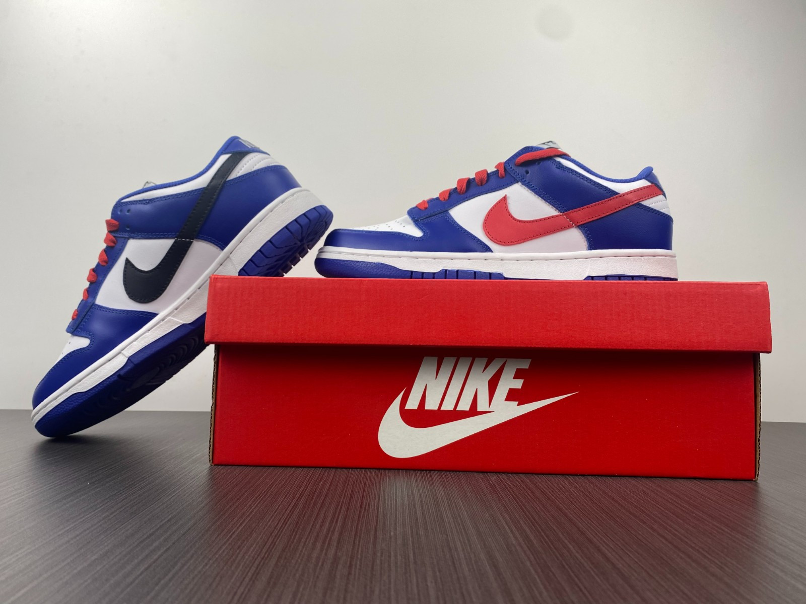nike dunk low gs 