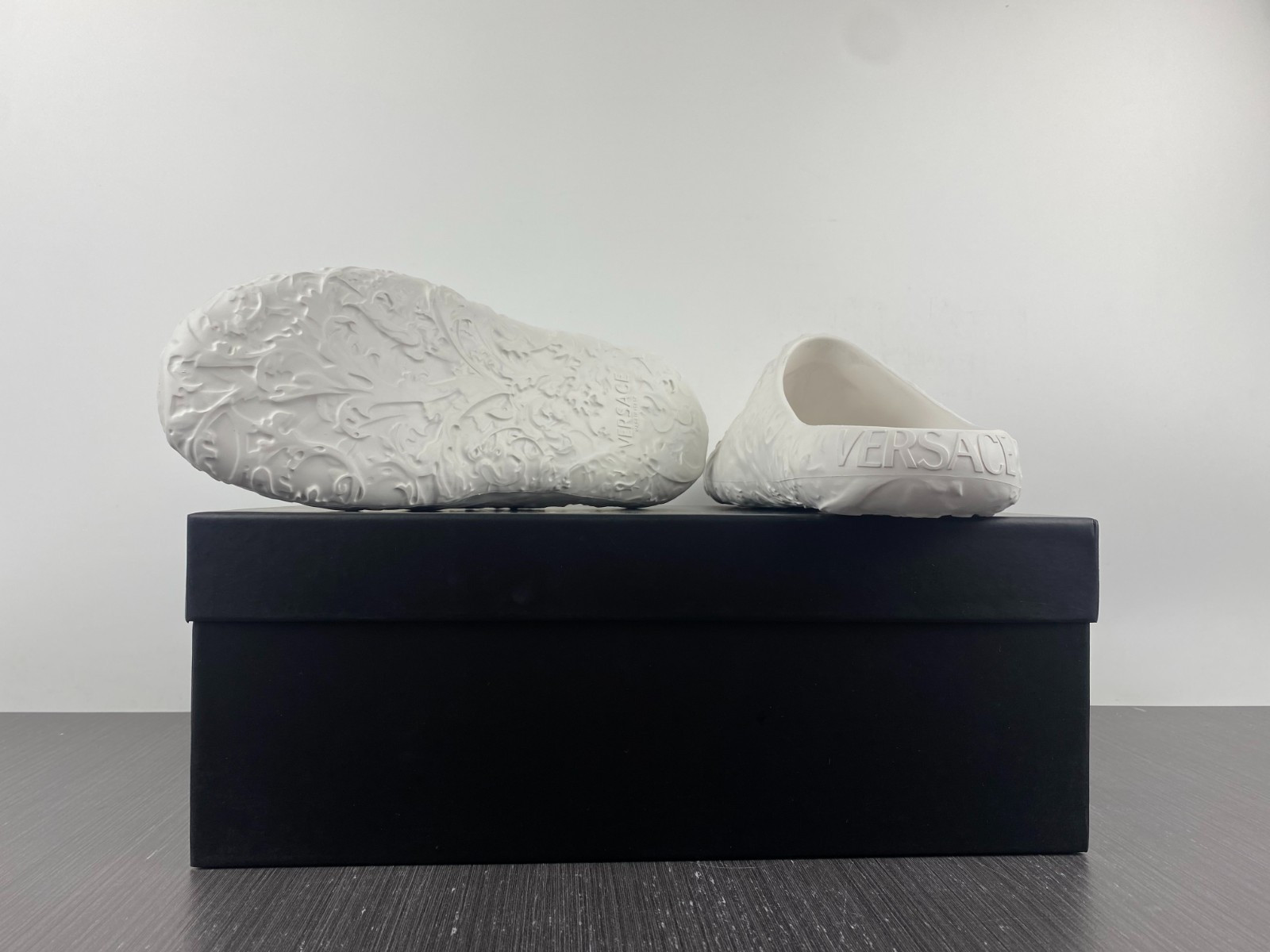 versece slipper