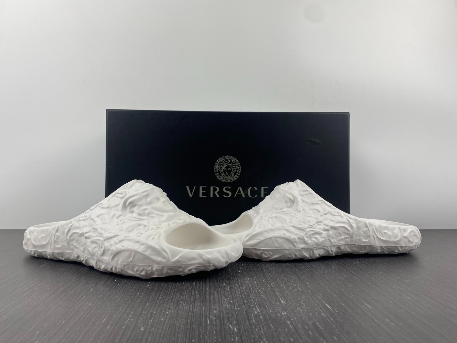 versece slipper