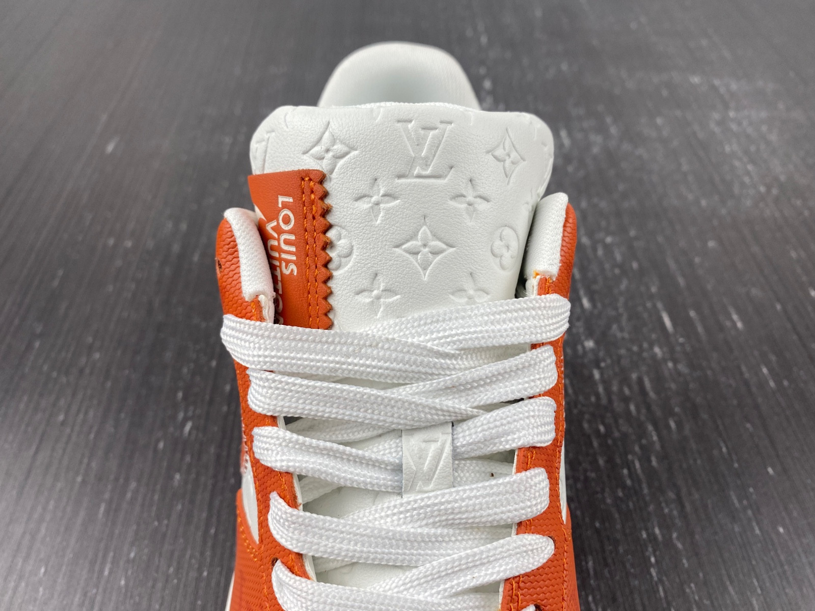 lwe sneaker