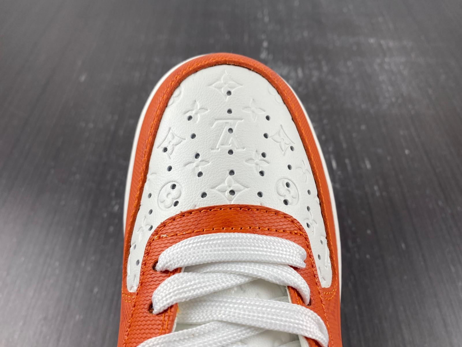lwe sneaker