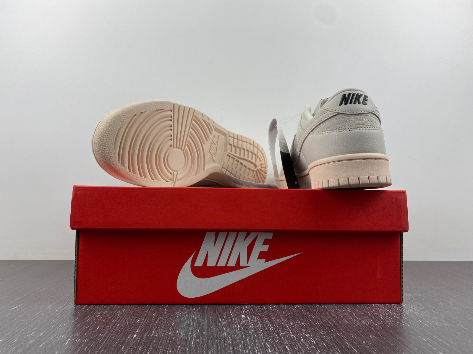 nike dunk low preM1vm light orewood brown men