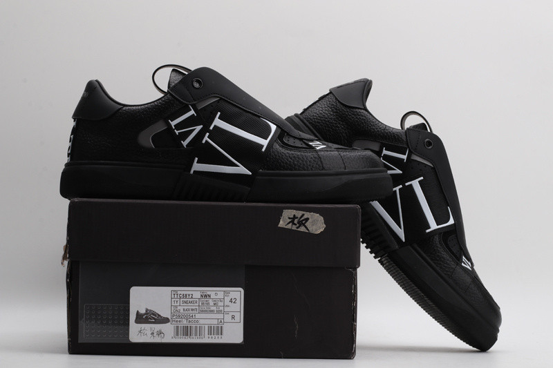 valen1n0 sneaker
