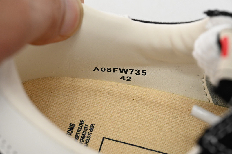 mmy sneaker 0044