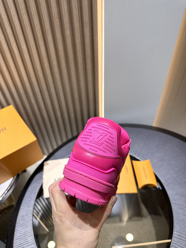 lwe sneaker