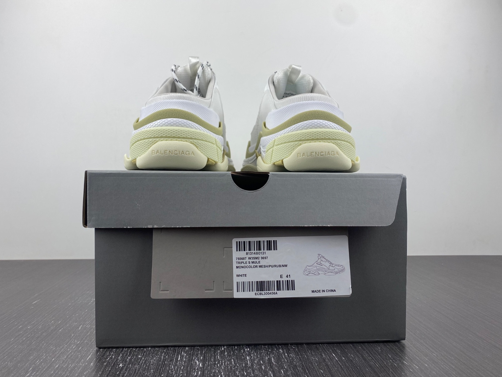 Ba*len*cia*ga triple s