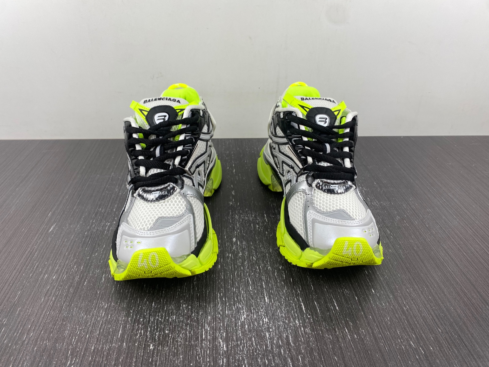 Ba*len*cia*ga runner sneaker