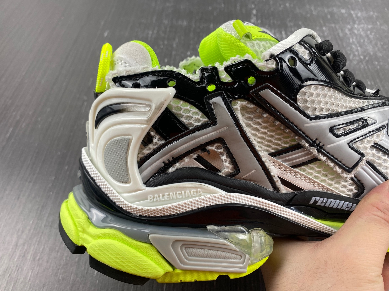 Ba*len*cia*ga runner sneaker
