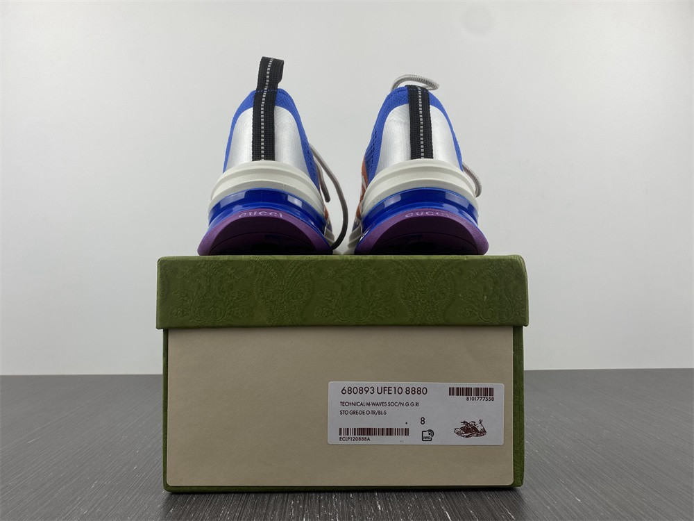 guci sneaker