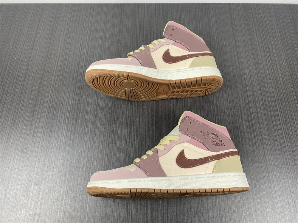 air jordan 1 mid do7440-821