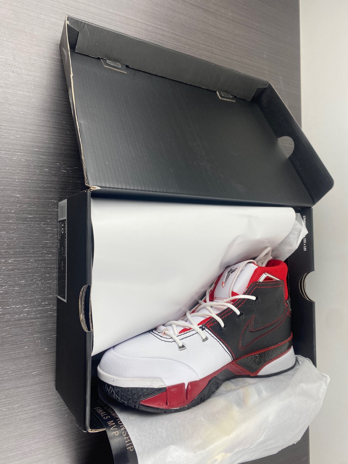 undefeated x nike kobe 1 zk1 aq2728-102