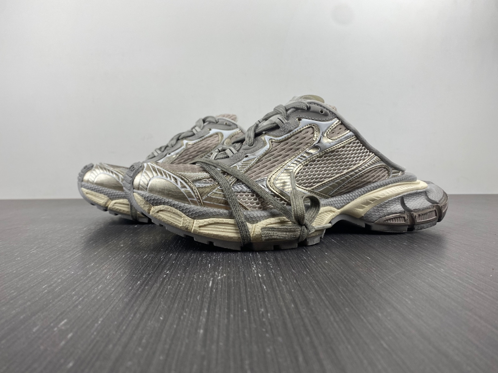 Ba*len*cia*ga men''s 3xl mule sneaker