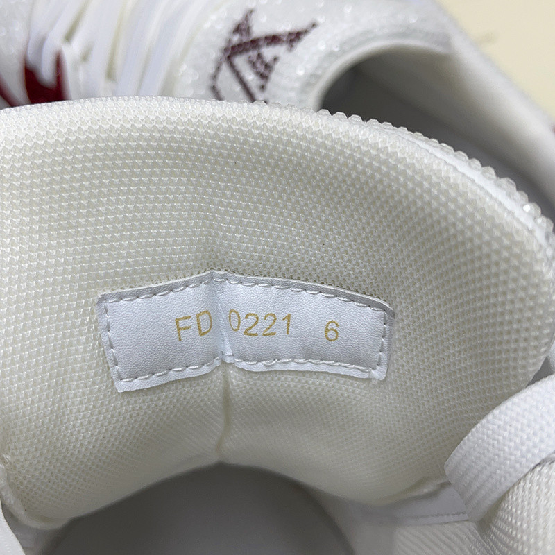 lwe sneaker