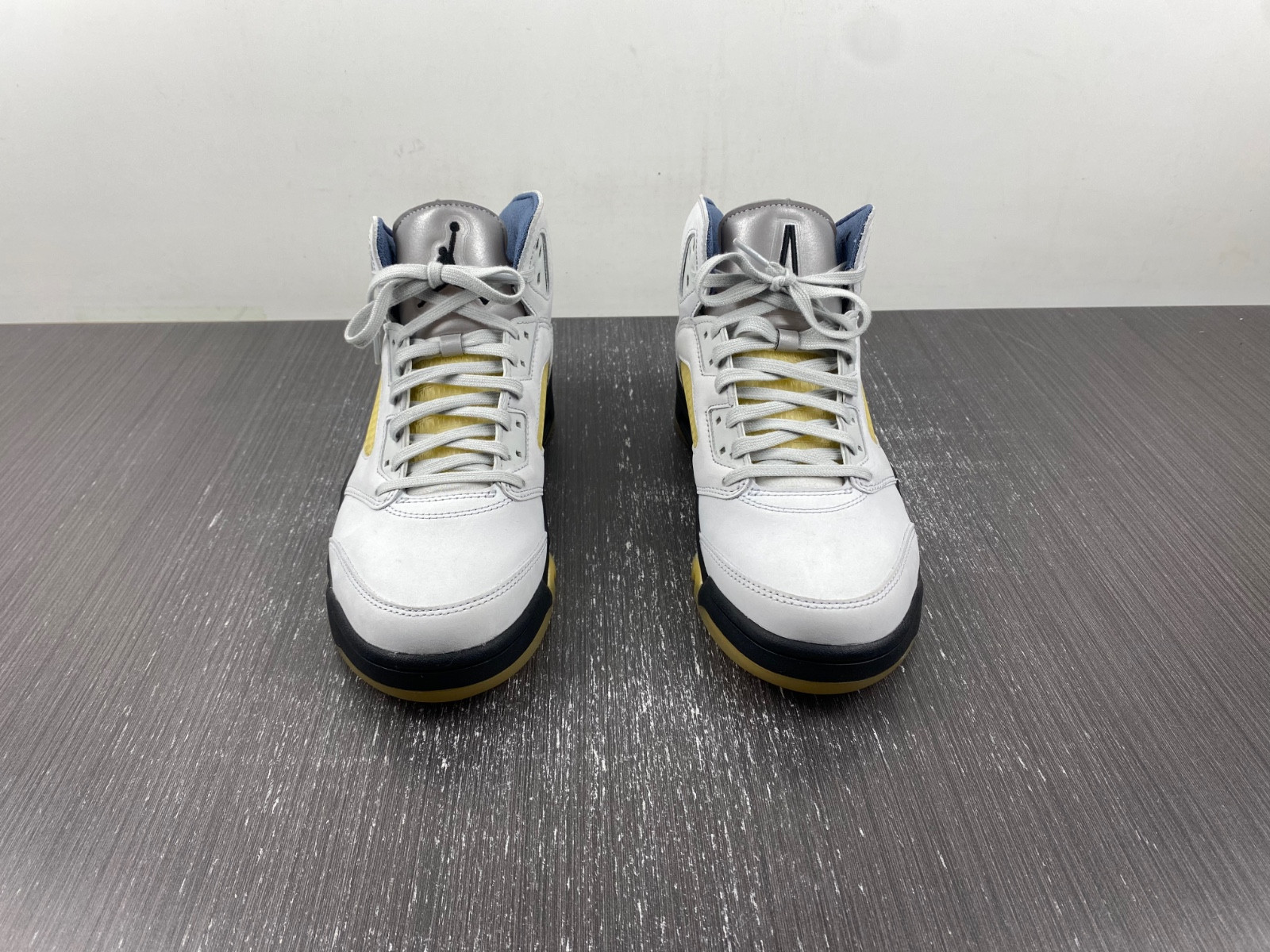 a ma maniere x air jordan 5 “diffused blue x aj5 fz5758-004