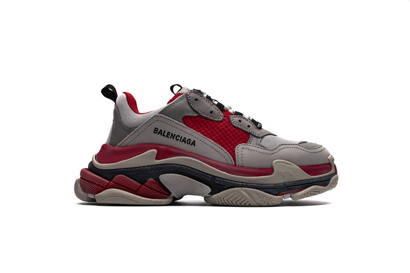 Ba*len*cia*ga triple s