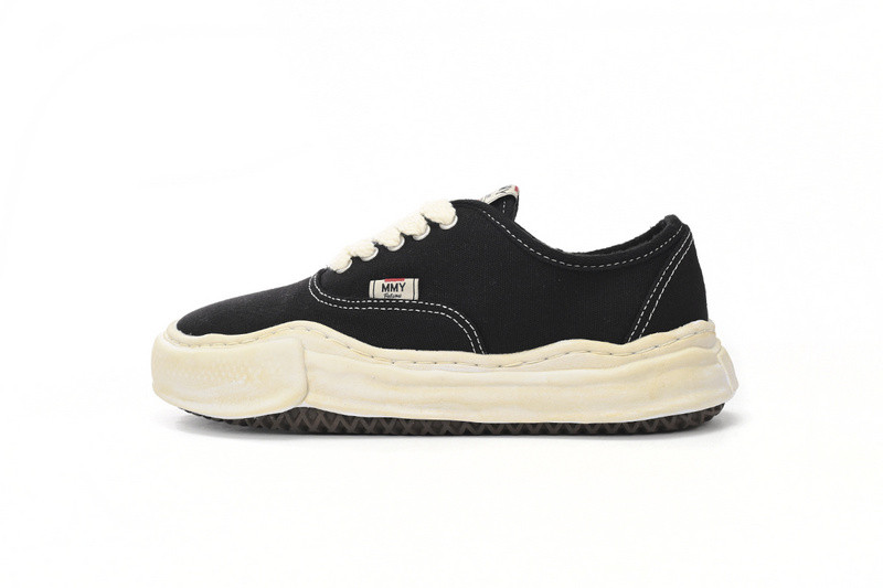 mmy sneaker 0046