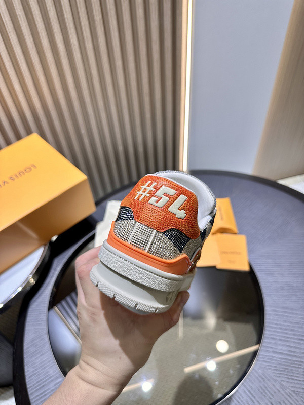 lwe sneaker