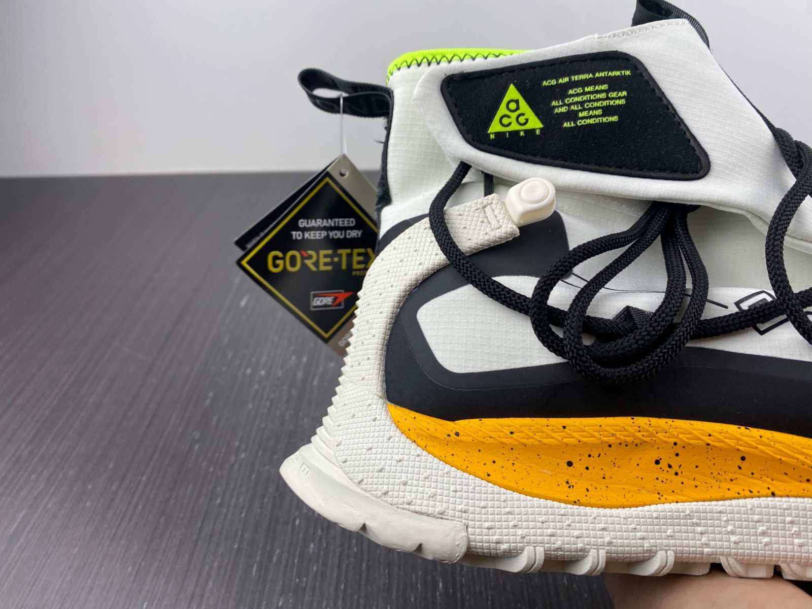 nike acg terra antarktik gore-tex summit white bv6348-100
