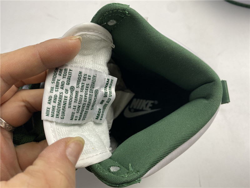 nike dunk high spartan green cz8149-100