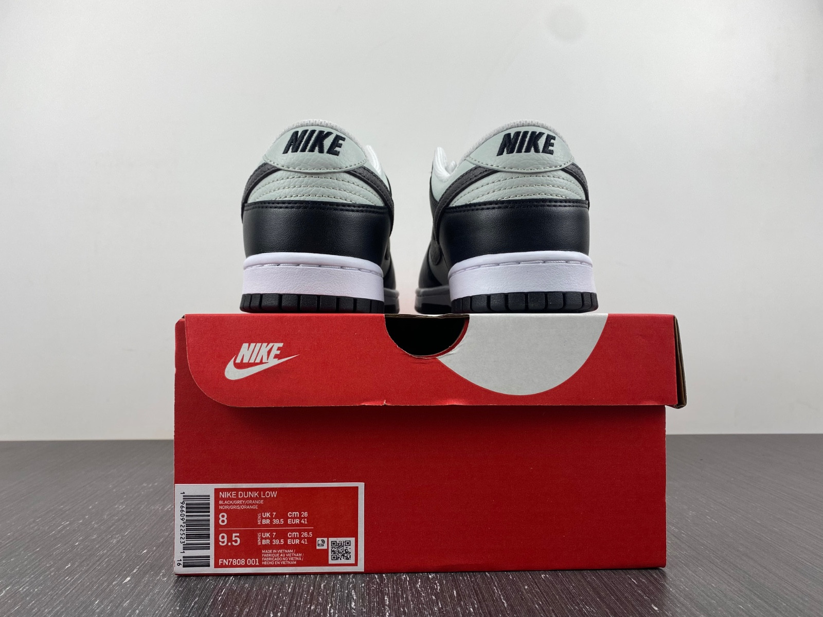 nike dunk low black grey orange fn7808-001