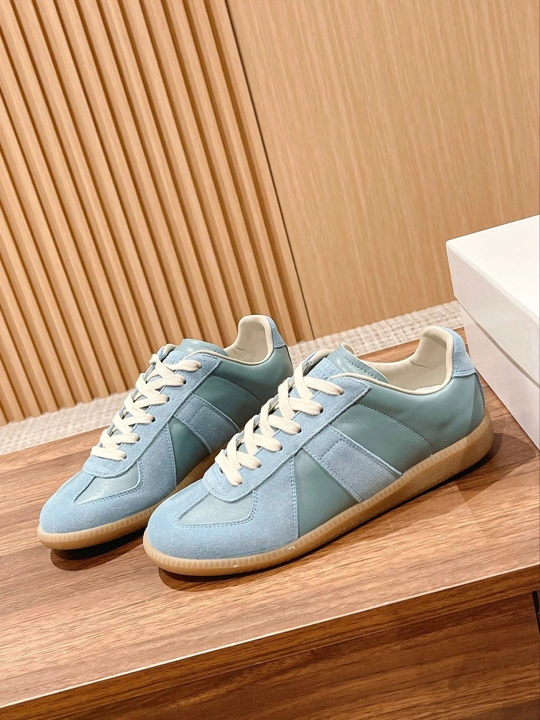 mm6 sneaker