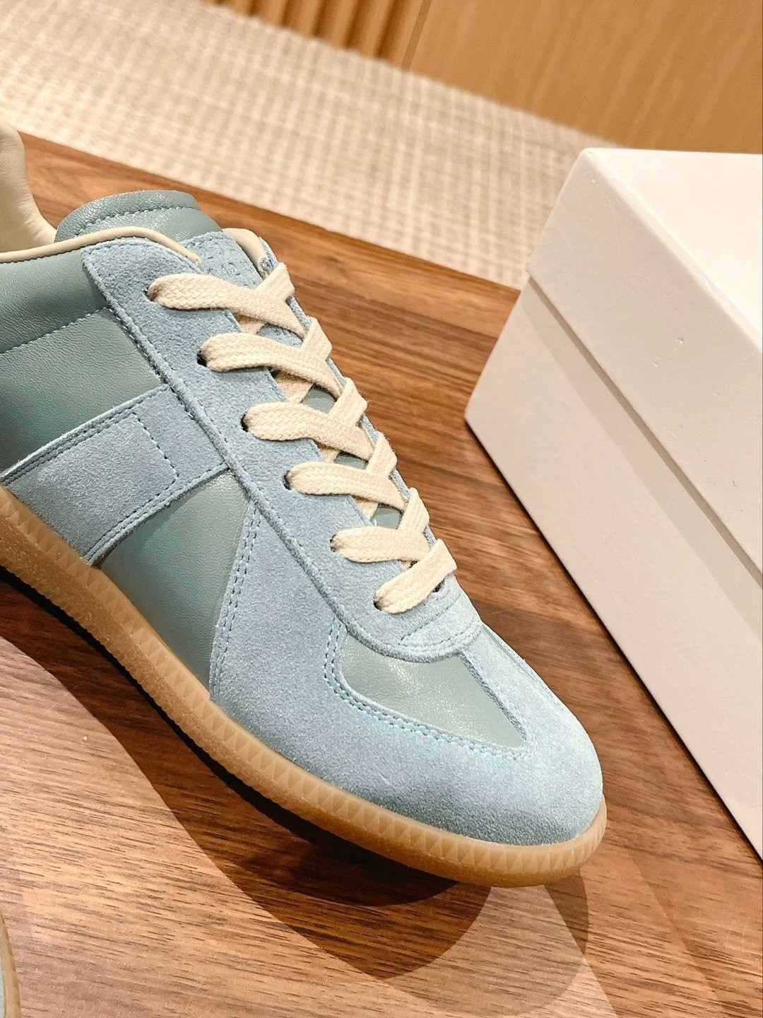 mm6 sneaker