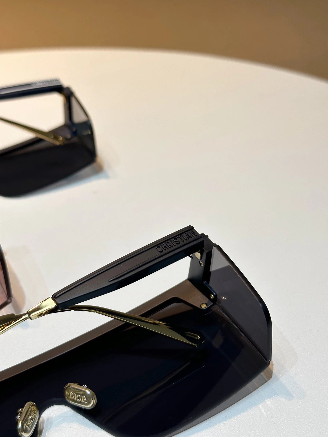 dio2 sunglasses