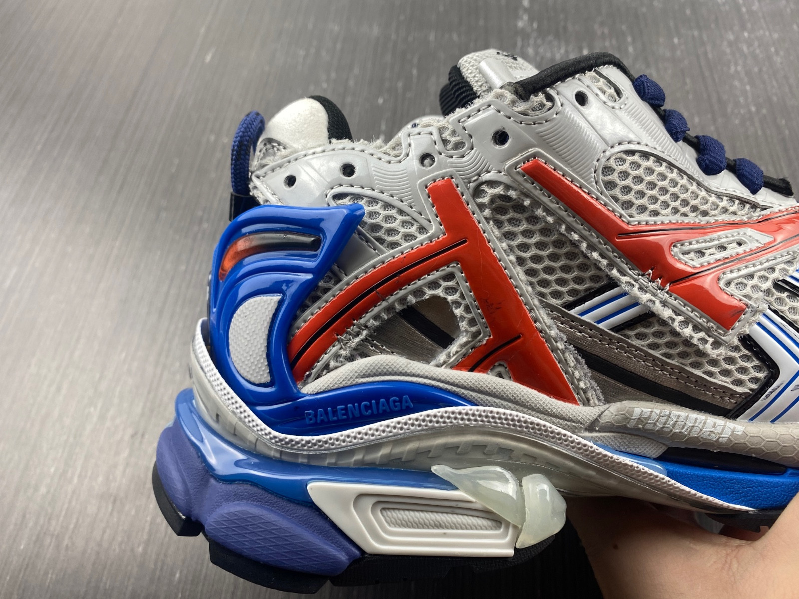 Ba*len*cia*ga runner sneaker