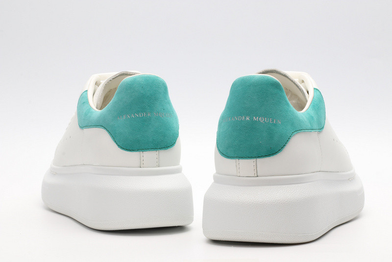 a1exa*der Mcqv*en white green
