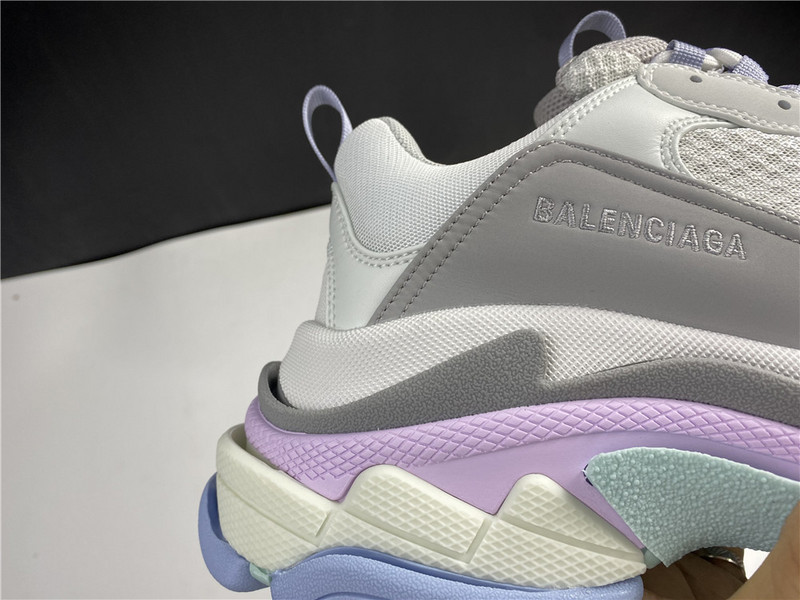 Ba*len*cia*ga triple s